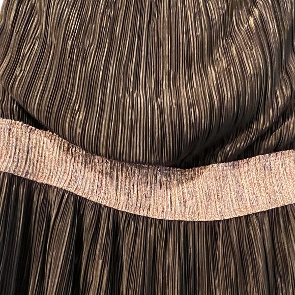 FOREVER 21 Strapless Brown and Gold Mini Dress - Picture 2 of 6